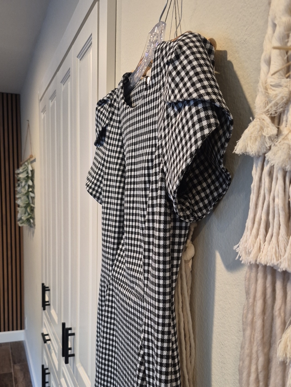 Calvin Klein Black & White Gingham Check Short Tulip Sleeve Sheath Midi Dress 2 - Picture 3 of 11